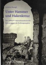Laden Sie das Bild in den Galerie-Viewer, Unter Hammer und Hakenkreuz